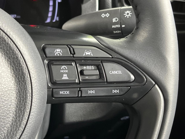 2025 Toyota Yaris Cross 6AA-MXPJ10 (UW-6a2f6d0057c42)[10]