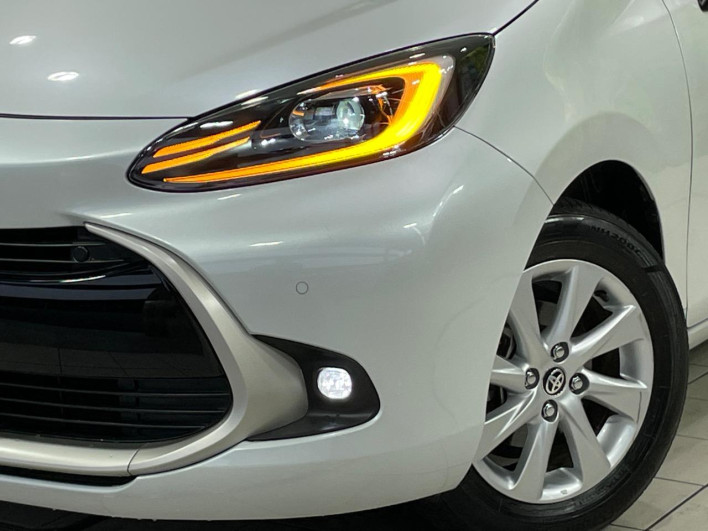 2021 Toyota Aqua 6AA-MXPK11 (UW-6a2f6d027d069)[11]