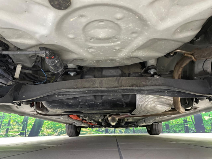 2021 Toyota Aqua 6AA-MXPK11 (UW-6a2f6d027d069)[21]