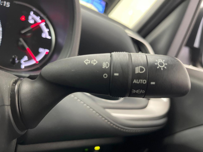 2023 Toyota Noah 6BA-MZRA90W (UW-6a2f6d16d5b21)[23]