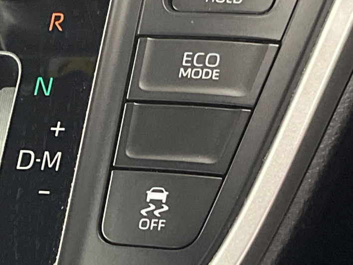 2023 Toyota Noah 6BA-MZRA90W (UW-6a2f6d16d5b21)[25]