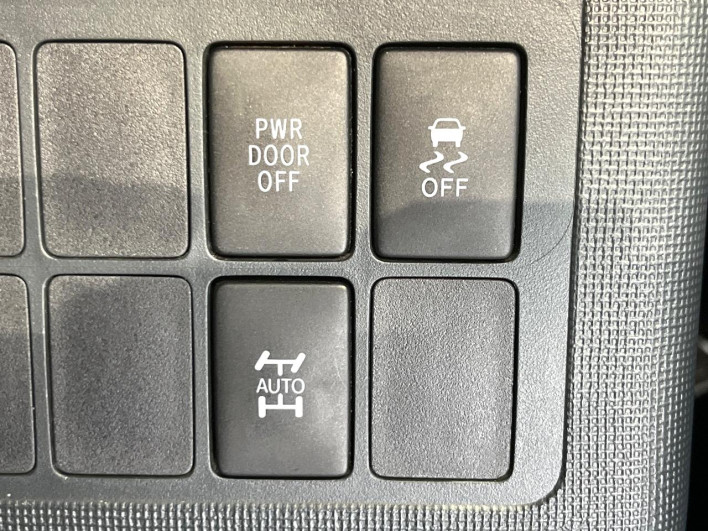 2014 Toyota Spade DBA-NCP145 (UW-6a2f6d1a863c9)[24]
