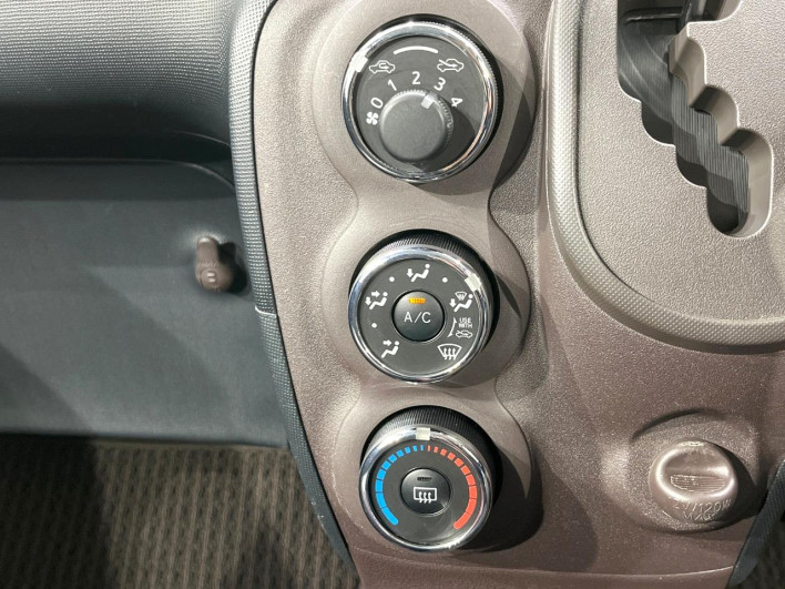 2014 Toyota Spade DBA-NCP145 (UW-6a2f6d1a863c9)[20]