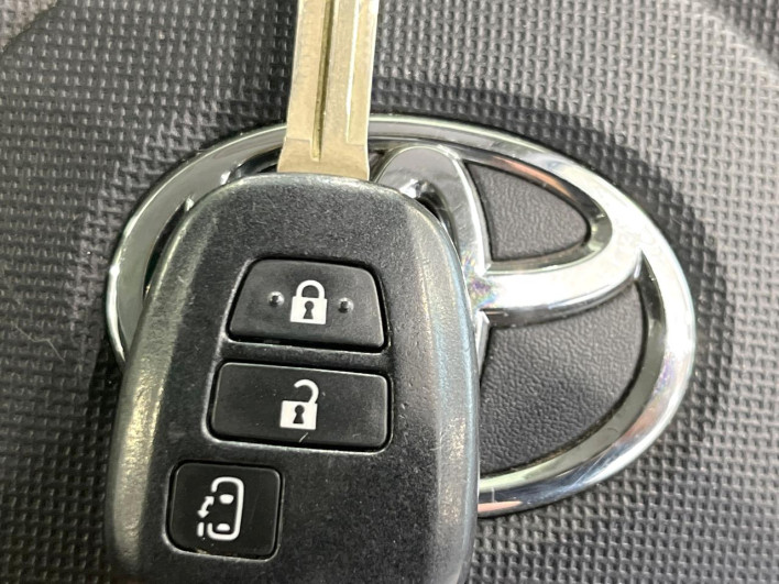 2014 Toyota Spade DBA-NCP145 (UW-6a2f6d1a863c9)[17]