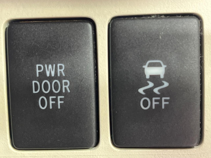 2013 Toyota Porte DBA-NCP145 (UW-6a2f6d1a868e1)[26]