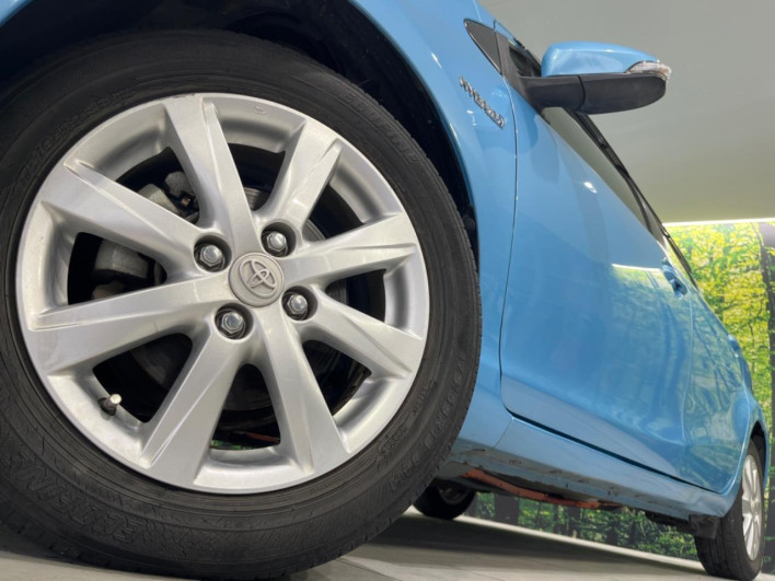 2014 Toyota Aqua DAA-NHP10 (UW-6a2f6d1d4270f)[26]