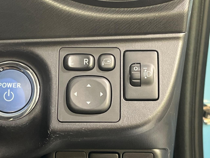 2014 Toyota Aqua DAA-NHP10 (UW-6a2f6d1d4270f)[8]