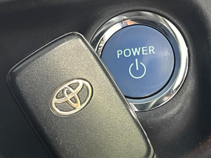 2014 Toyota Aqua DAA-NHP10 (UW-6a2f6d1d4270f)[21]