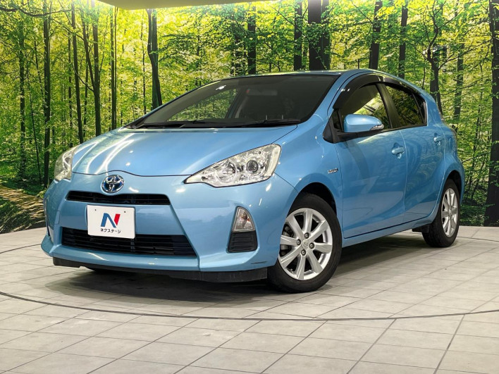 2014 Toyota Aqua DAA-NHP10 (UW-6a2f6d1d4270f)[0]