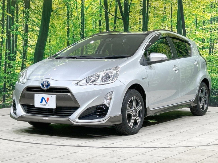 2016 Toyota Aqua DAA-NHP10 (UW-6a2f6d1e54cee)[5]