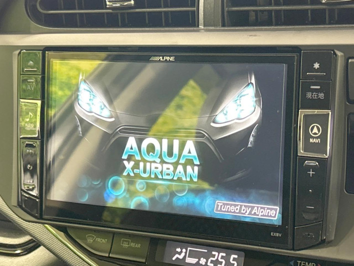 2016 Toyota Aqua DAA-NHP10 (UW-6a2f6d1e54cee)[21]