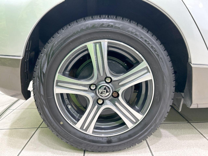 2016 Toyota Aqua DAA-NHP10 (UW-6a2f6d1e54cee)[14]