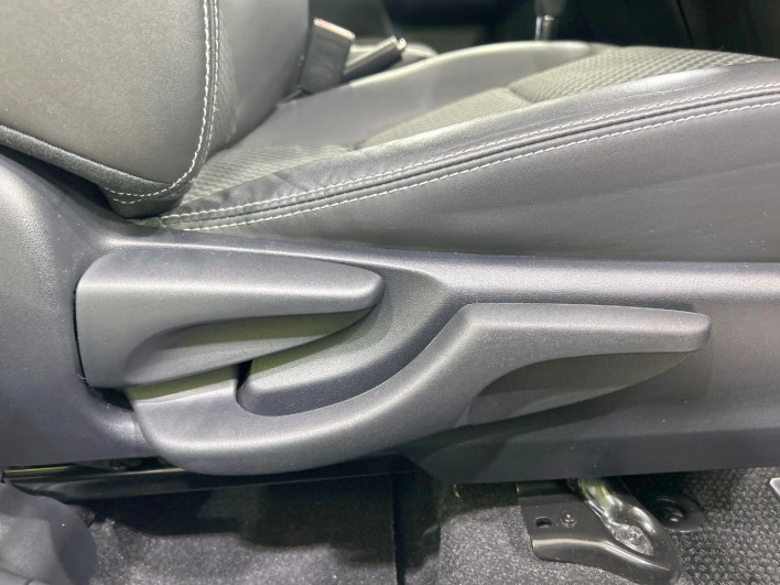 2016 Toyota Aqua DAA-NHP10 (UW-6a2f6d1e54cee)[16]