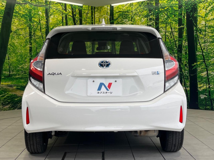 2019 Toyota Aqua DAA-NHP10 (UW-6a2f6d1f56362)[11]