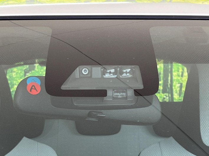 2019 Toyota Aqua DAA-NHP10 (UW-6a2f6d1f56362)[5]