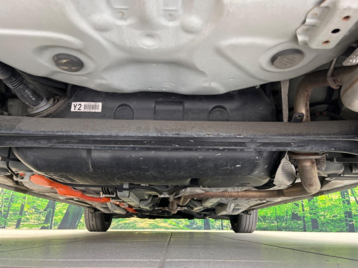 2019 Toyota Aqua DAA-NHP10 (UW-6a2f6d1f56362)[18]