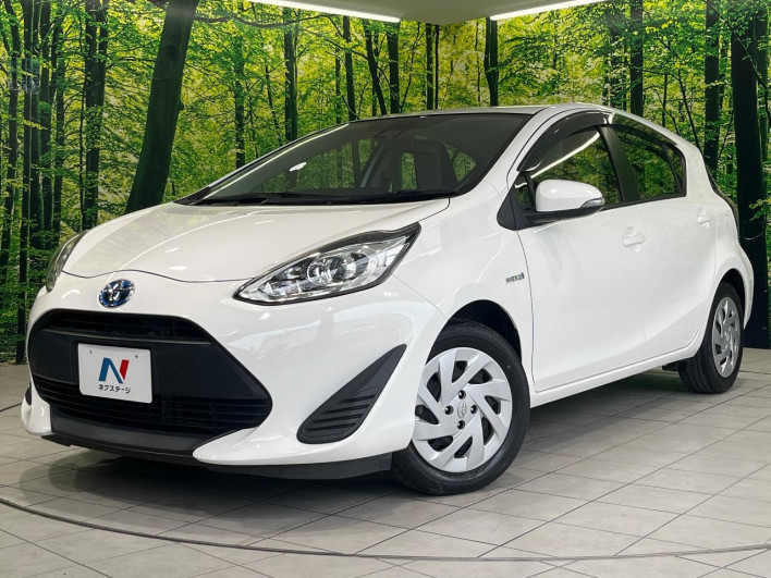 2019 Toyota Aqua DAA-NHP10 (UW-6a2f6d1f56362)[0]