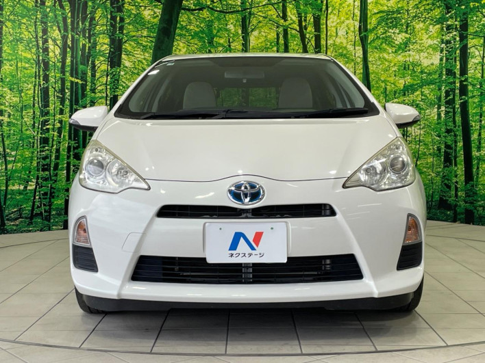 2013 Toyota Aqua DAA-NHP10 (UW-6a2f6d21207d8)[6]