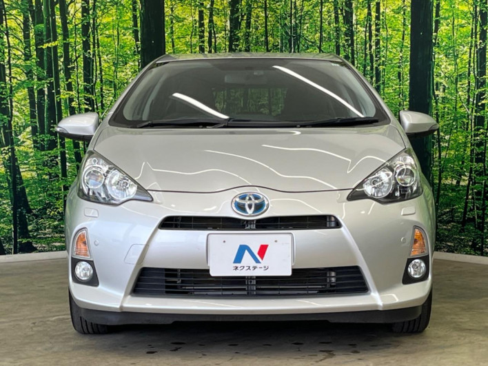 2014 Toyota Aqua DAA-NHP10 (UW-6a2f6d219a058)[25]