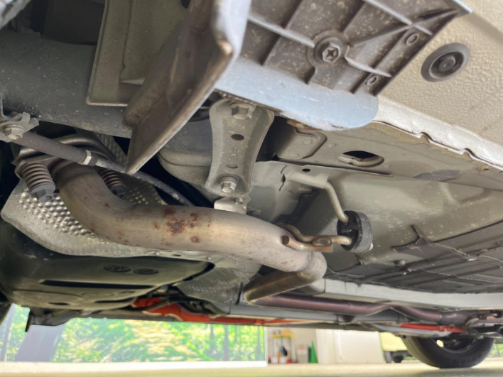 2014 Toyota Aqua DAA-NHP10 (UW-6a2f6d219a058)[16]