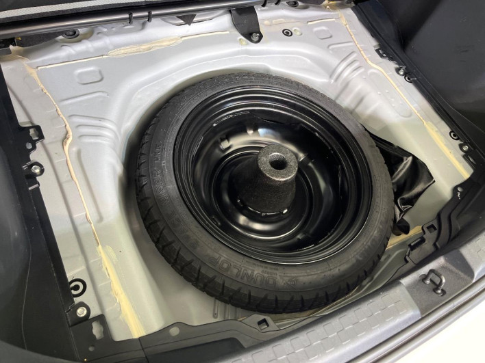 2019 Toyota Aqua DAA-NHP10 (UW-6a2f6d2478176)[21]