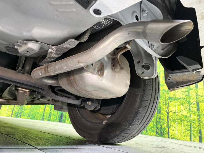 2019 Toyota Aqua DAA-NHP10 (UW-6a2f6d2478176)[23]