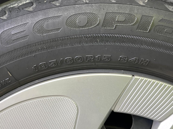 2019 Toyota Aqua DAA-NHP10 (UW-6a2f6d2478176)[6]