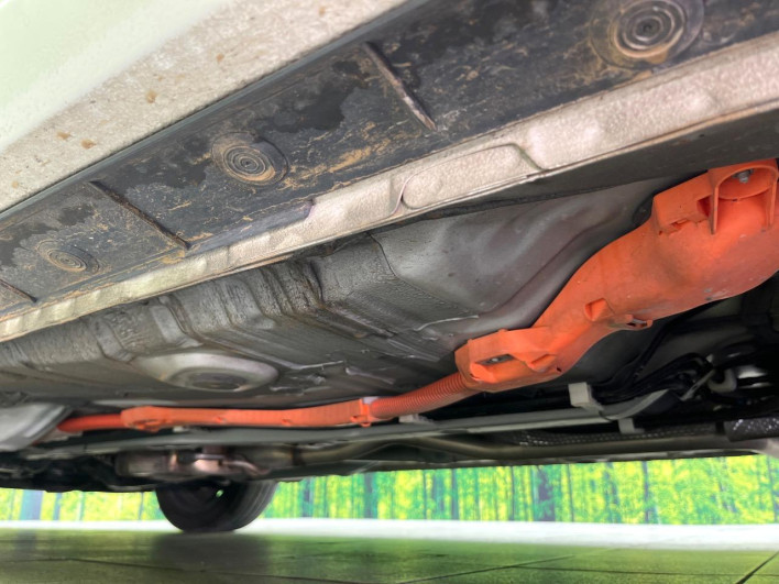 2019 Toyota Aqua DAA-NHP10 (UW-6a2f6d2478176)[24]