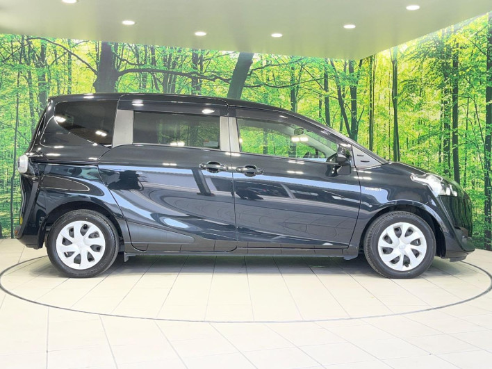 2015 Toyota Sienta DAA-NHP170G (UW-6a2f6d24b8996)[21]