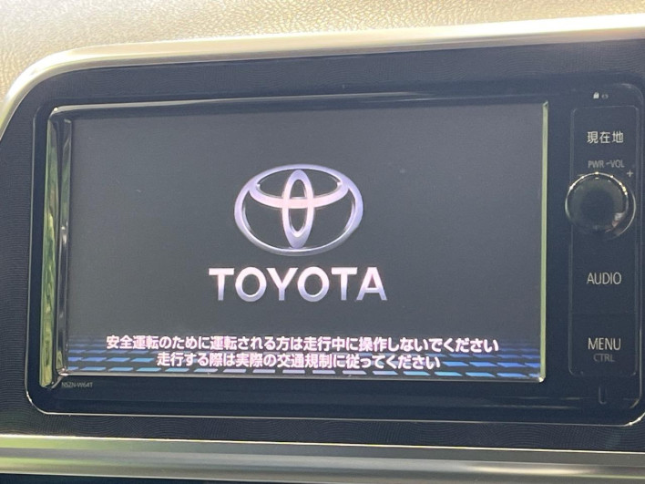2015 Toyota Sienta DAA-NHP170G (UW-6a2f6d24b8996)[14]