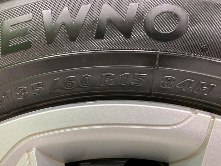 2019 Toyota Sienta 6AA-NHP170G (UW-6a2f6d270bf15)[21]