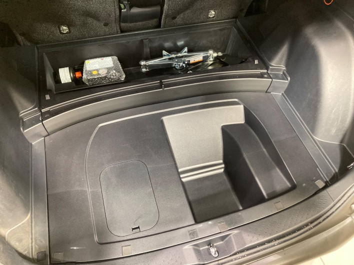 2019 Toyota Sienta 6AA-NHP170G (UW-6a2f6d270bf15)[10]