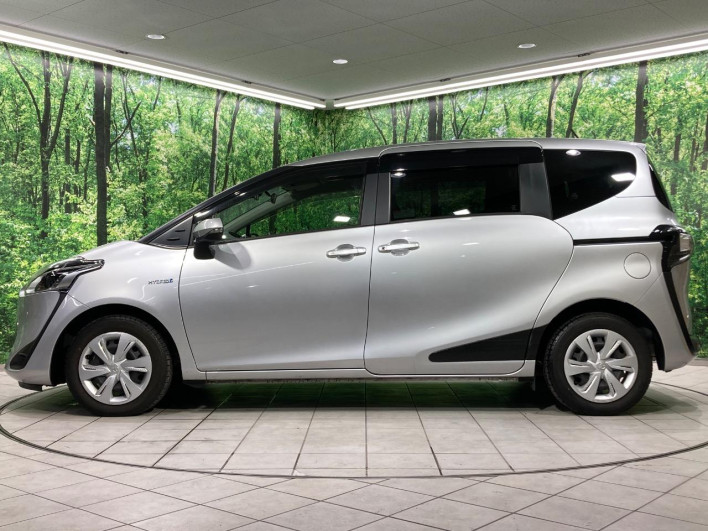 2019 Toyota Sienta 6AA-NHP170G (UW-6a2f6d270bf15)[19]