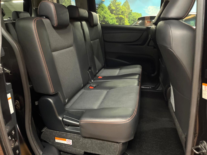2017 Toyota Sienta DBA-NSP170G (UW-6a2f6d2998bfb)[19]