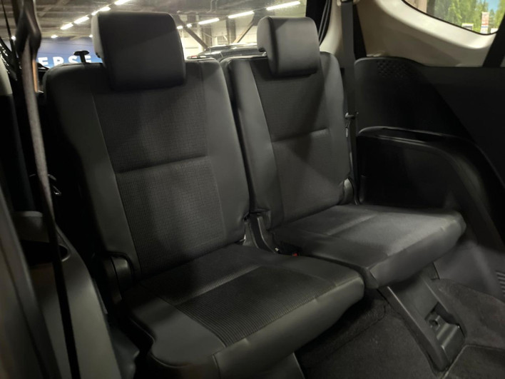 2017 Toyota Sienta DBA-NSP170G (UW-6a2f6d2998bfb)[18]
