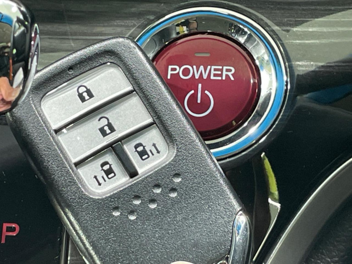 2017 Honda Odyssey Hybrid DAA-RC4 (UW-6a2f6d3196622)[17]