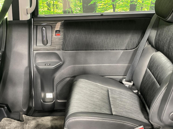 2017 Honda Odyssey Hybrid DAA-RC4 (UW-6a2f6d3196622)[21]