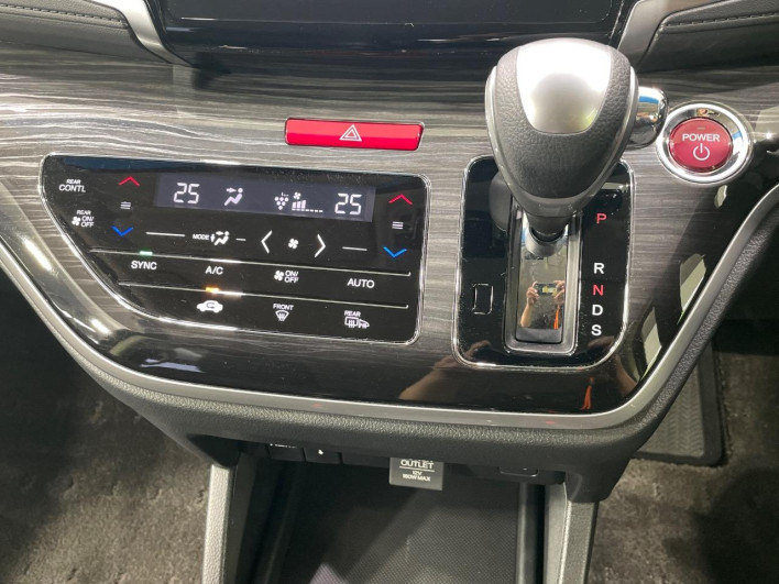 2017 Honda Odyssey Hybrid DAA-RC4 (UW-6a2f6d3196622)[9]