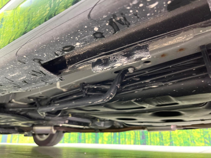 2022 Honda Step Wagon 6AA-RP8 (UW-6a2f6d34c95e1)[25]