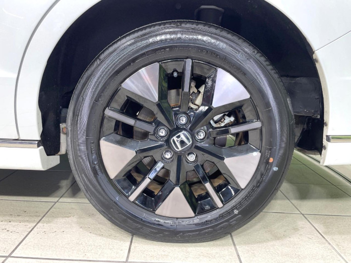 2023 Honda Step Wagon 6AA-RP8 (UW-6a2f6d357e12a)[5]