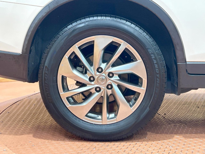 2017 Nissan X-Trail DBA-T32 (UW-6a2f6d4cceccf)[10]