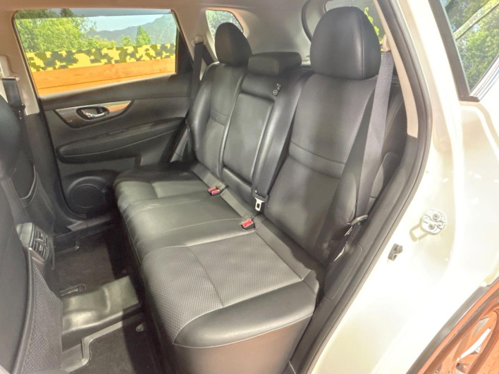 2017 Nissan X-Trail DBA-T32 (UW-6a2f6d4cceccf)[25]