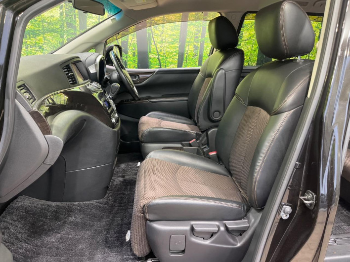 2011 Nissan Elgrand DBA-TE52 (UW-6a2f6d4ebb07b)[24]