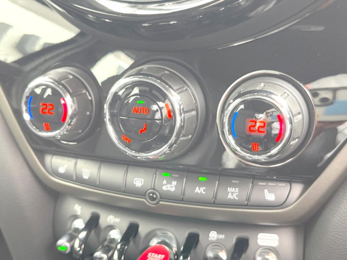 2021 Rover Mini 3DA-42BT20 (UW-6a2f6d6a92fe8)[29]