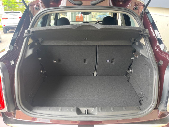 2018 Rover Mini DBA-XU15M (UW-6a2f6d6d2b8eb)[12]