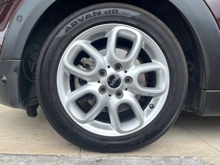 2018 Rover Mini DBA-XU15M (UW-6a2f6d6d2b8eb)[15]