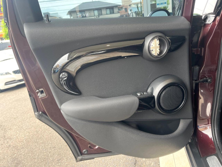 2018 Rover Mini DBA-XU15M (UW-6a2f6d6d2b8eb)[16]