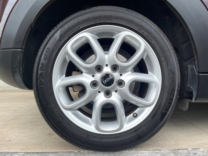 2018 Rover Mini DBA-XU15M (UW-6a2f6d6d2b8eb)[26]