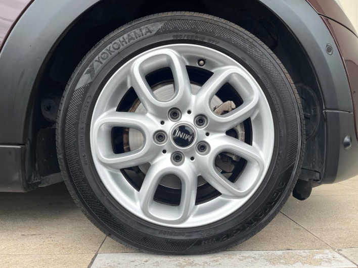 2018 Rover Mini DBA-XU15M (UW-6a2f6d6d2b8eb)[25]