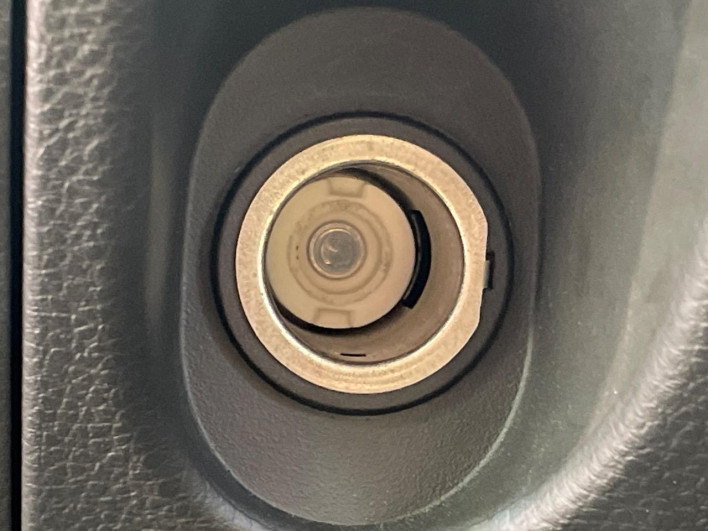2011 Nissan Cube DBA-Z12 (UW-6a2f6d720f663)[23]